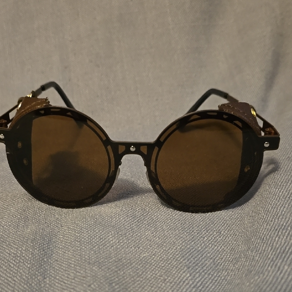 Stylish Brown Sunglasses
